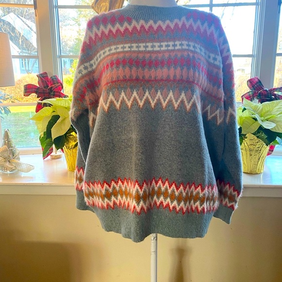 Pink and Gray Fair Isle Patterned Sweater 🩷🩷🩷 - Picture 2 of 14